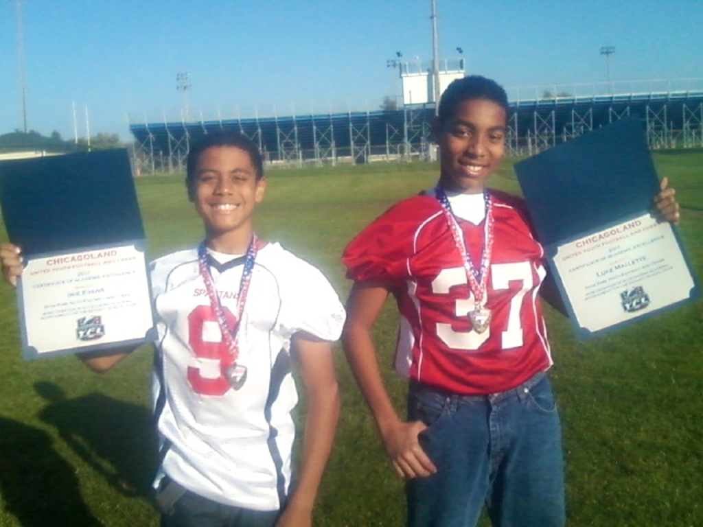 Congratulation to Irie & Luke 2011 UYFL Academic Award winners of a $1000 Savings bond