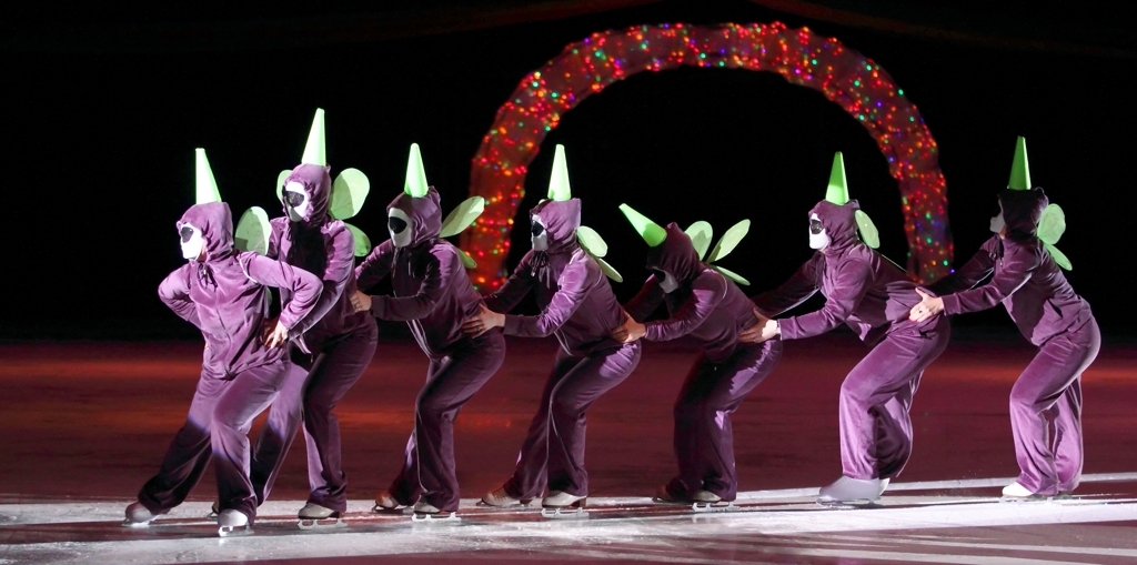 The Purple People Eaters at the 2012 Roseville Ice Show
